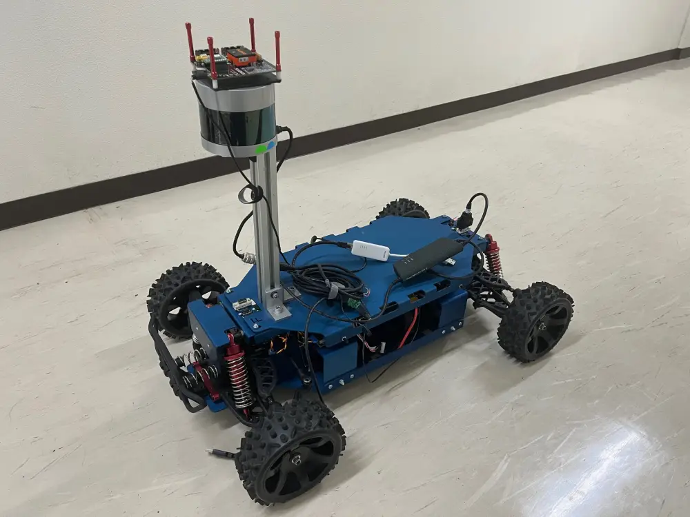 rover img side scaled 1